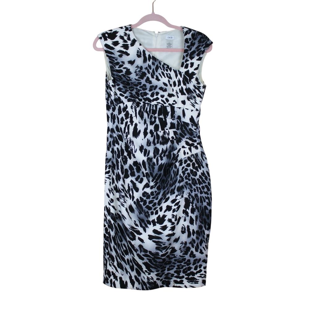 Cache Black & White Animal Print Sleevless Curvy Fitted Sheath To Knee Dress